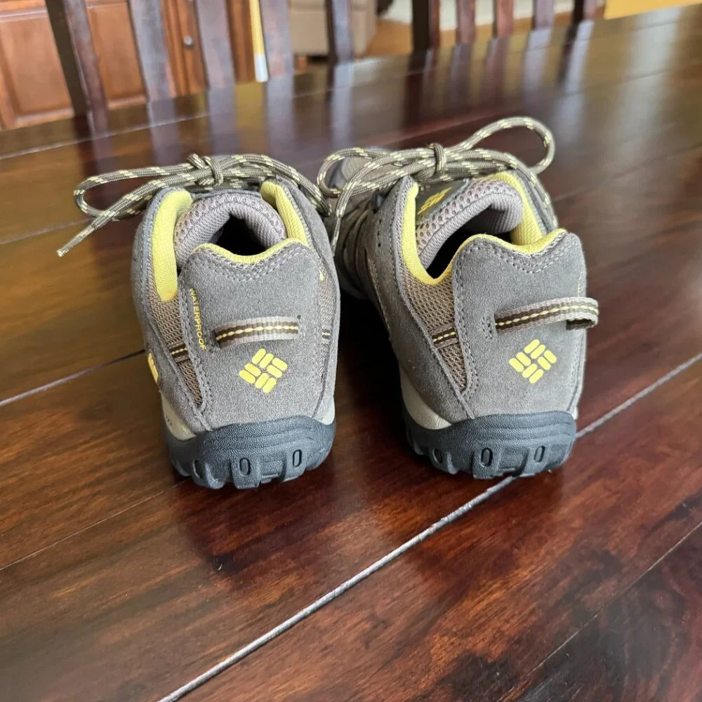 Columbia Redmond Waterproof Hiking Shoes, Size 9.5 Women's Brand New - Picture 3 of 8